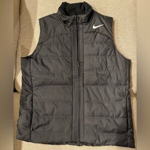 Nike Men's black puffer Vest